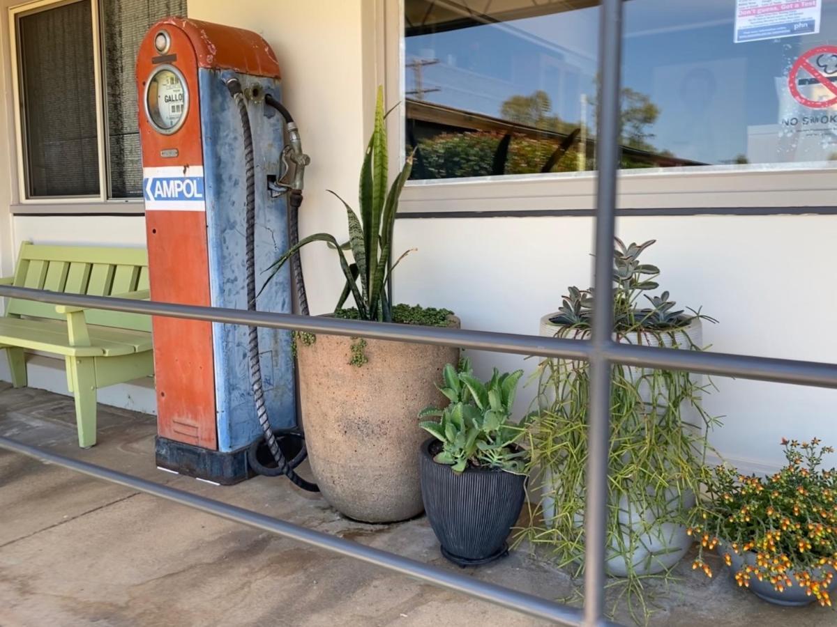 Ben Hall Motor Inn Forbes Dış mekan fotoğraf