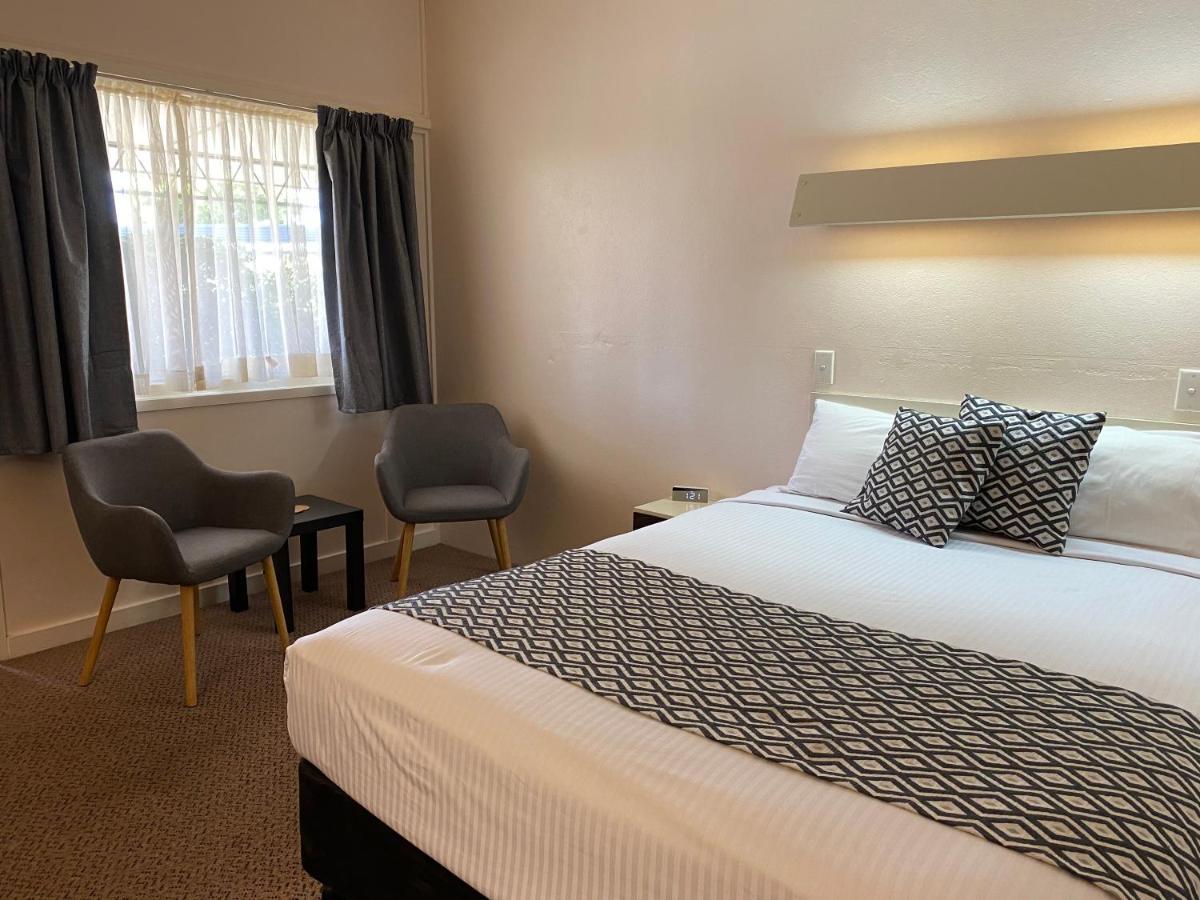 Ben Hall Motor Inn Forbes Dış mekan fotoğraf