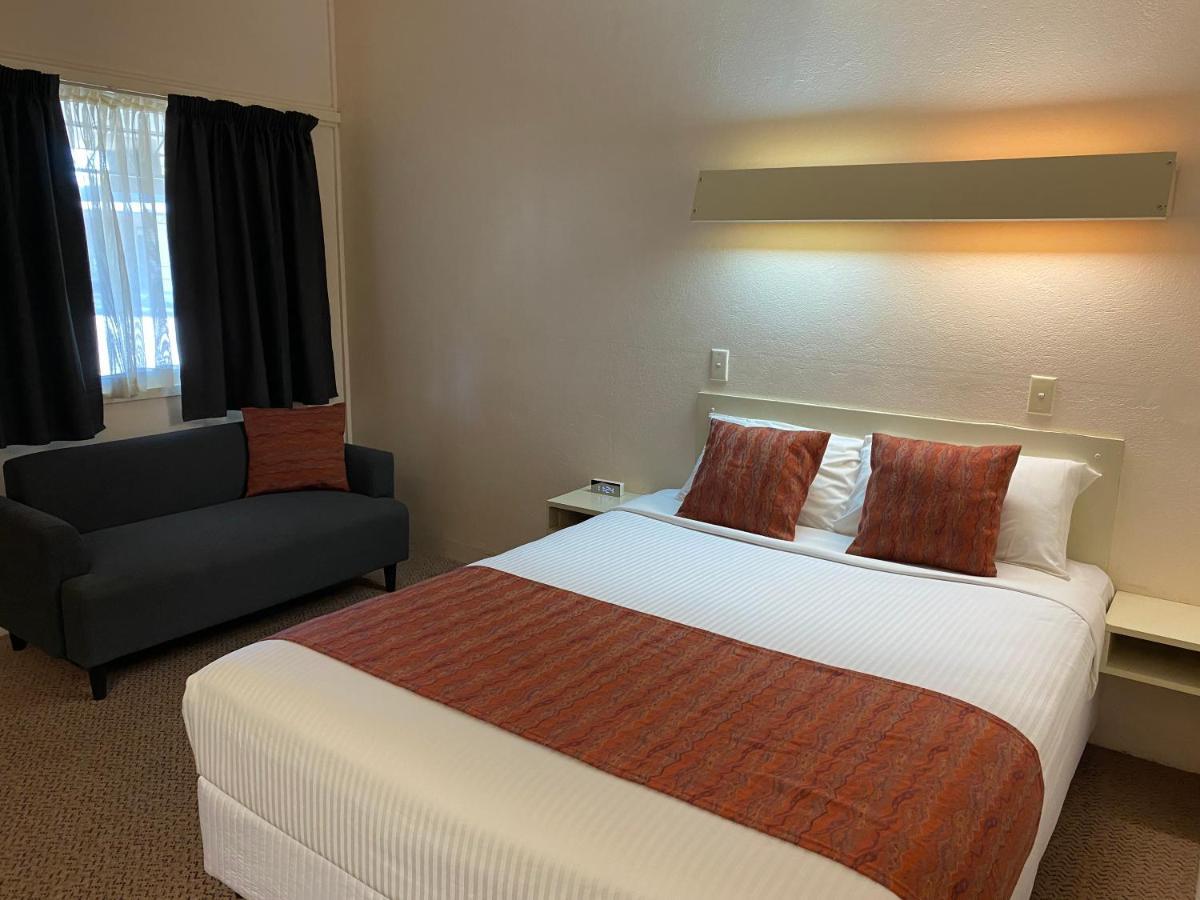 Ben Hall Motor Inn Forbes Dış mekan fotoğraf