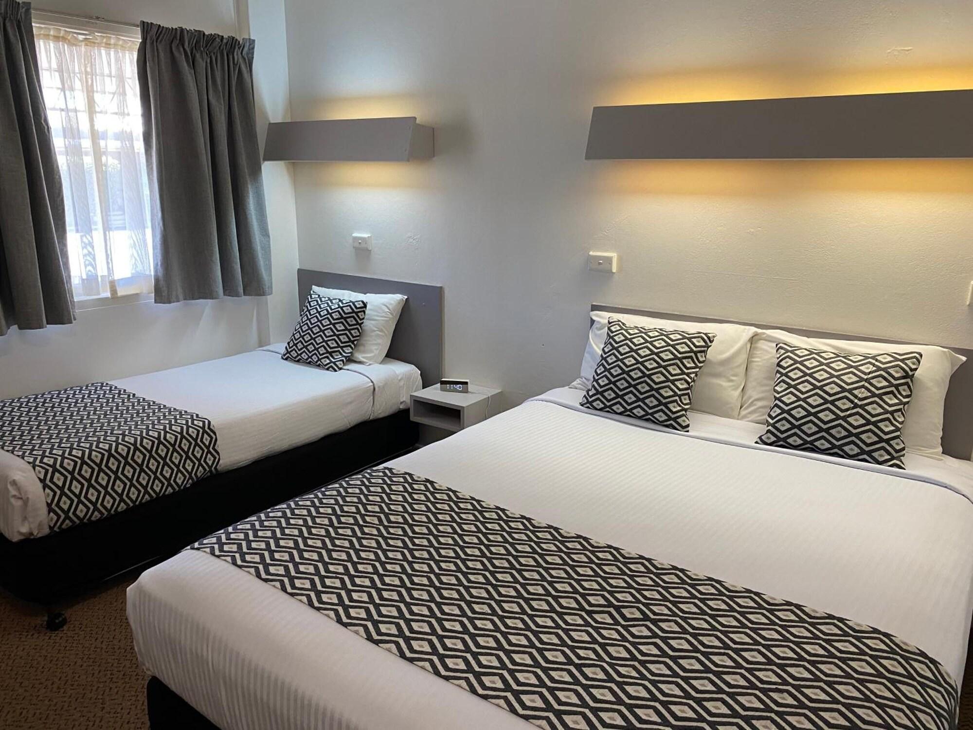 Ben Hall Motor Inn Forbes Dış mekan fotoğraf