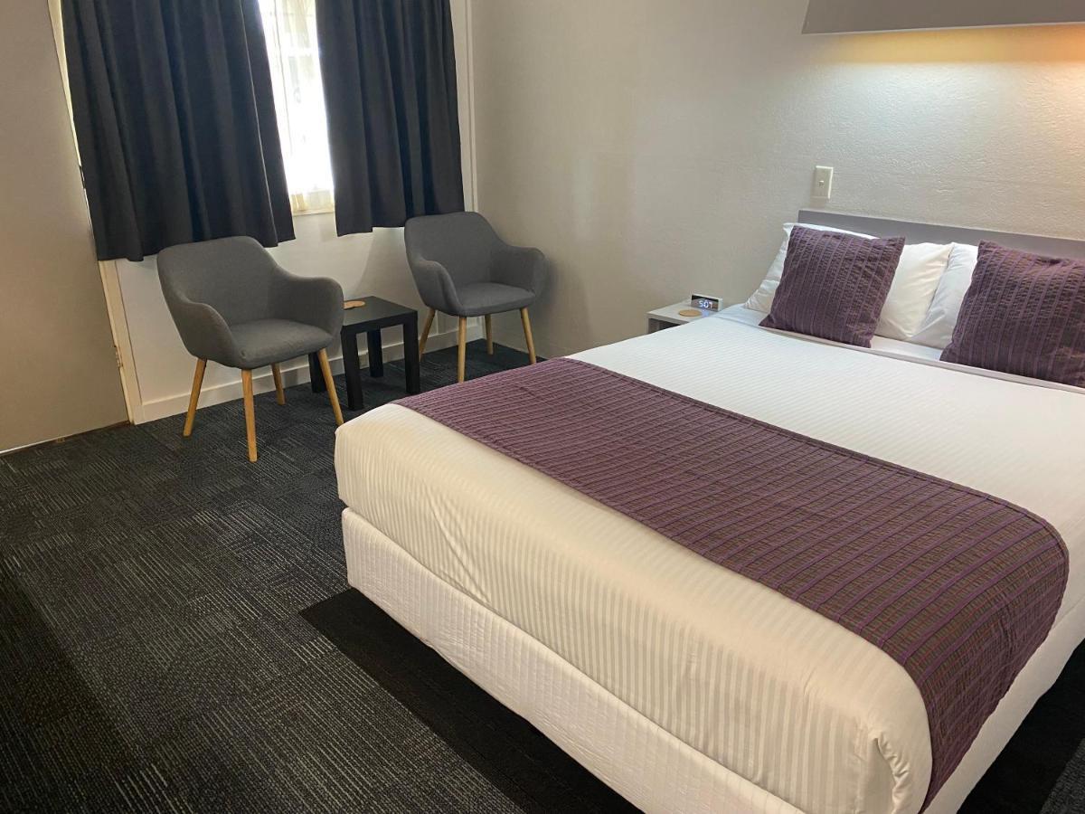 Ben Hall Motor Inn Forbes Dış mekan fotoğraf