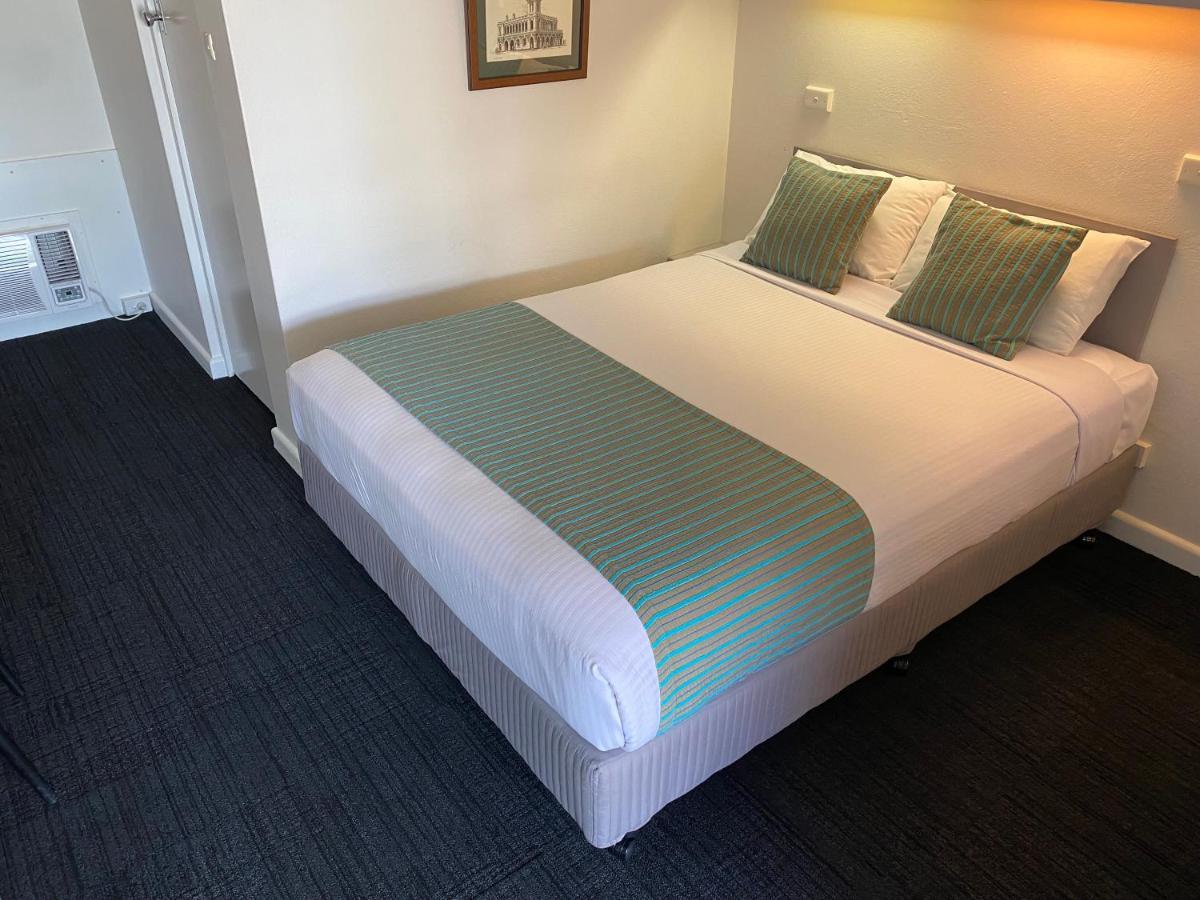 Ben Hall Motor Inn Forbes Dış mekan fotoğraf