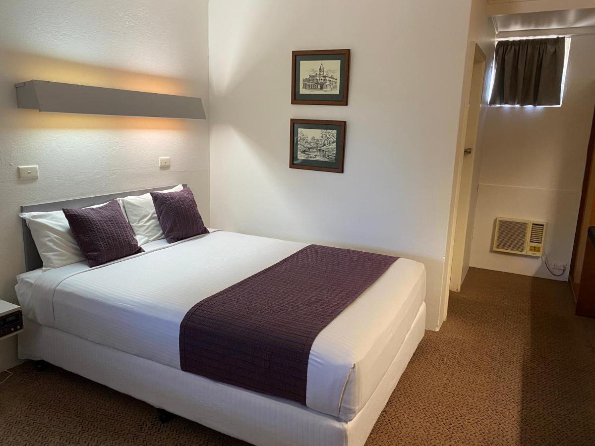 Ben Hall Motor Inn Forbes Dış mekan fotoğraf