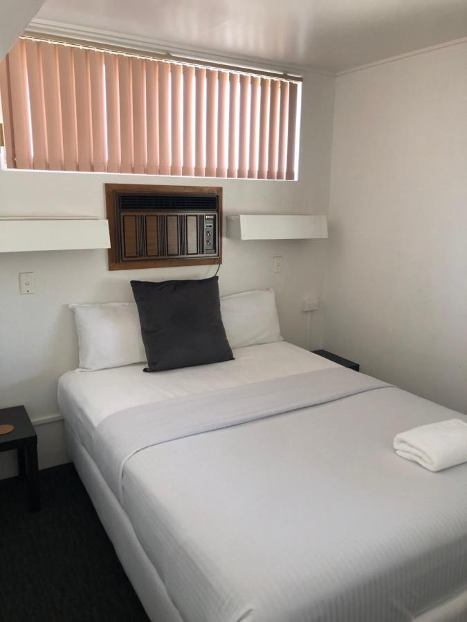 Ben Hall Motor Inn Forbes Dış mekan fotoğraf